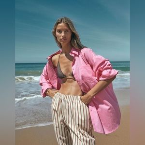 oversized cotton on dad shirt in pink!! size small!!